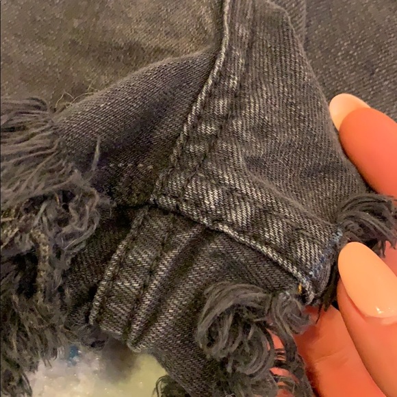 Black denim shorts - Picture 4 of 6